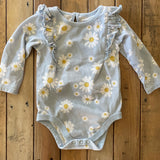 Little Daisy Flutter Shoulder Onesie | 9-12 mo | Garanimals