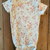 Little Flower Onesie | 6-9 mo | Gerber