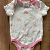 Dainty Flower Onesie | 6-9 mo | Little Chickadee