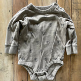 Barkin' Dogs Onesie | 6-9 mo | Gap