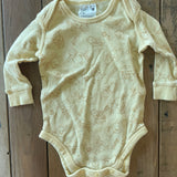 Pooh Bear Onesie | 6-9 mo | Uniqlo