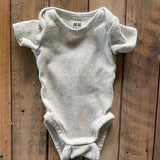 Organic Short Sleeve Onesie | H&M