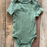 Green Short Sleeve Onesie | Cloud Island