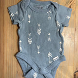 Arrow Onesie | newborn | Gerber