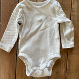 Ribbed White Long Sleeve Onesie | 0-3 mo | H&M