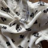 Black & White Flower Set
