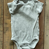 Plain Grey Short Sleeve Onesie | Baby Favourite